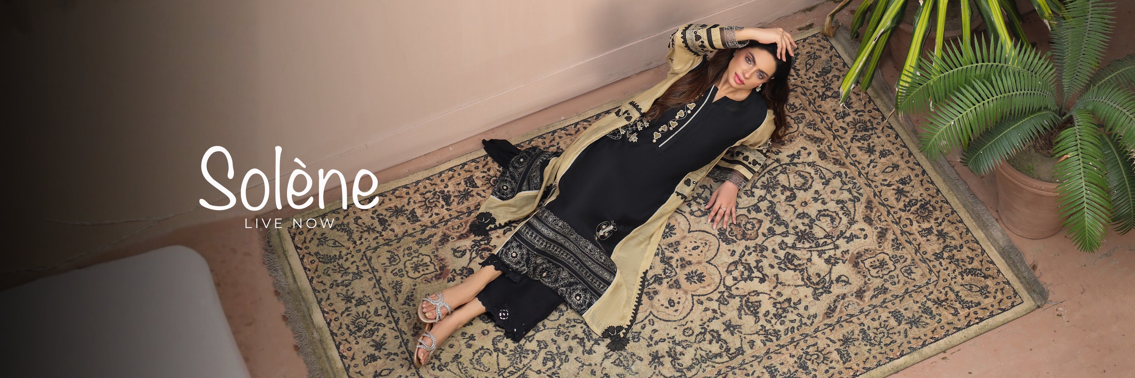 slider image slider_item_AJjNBf