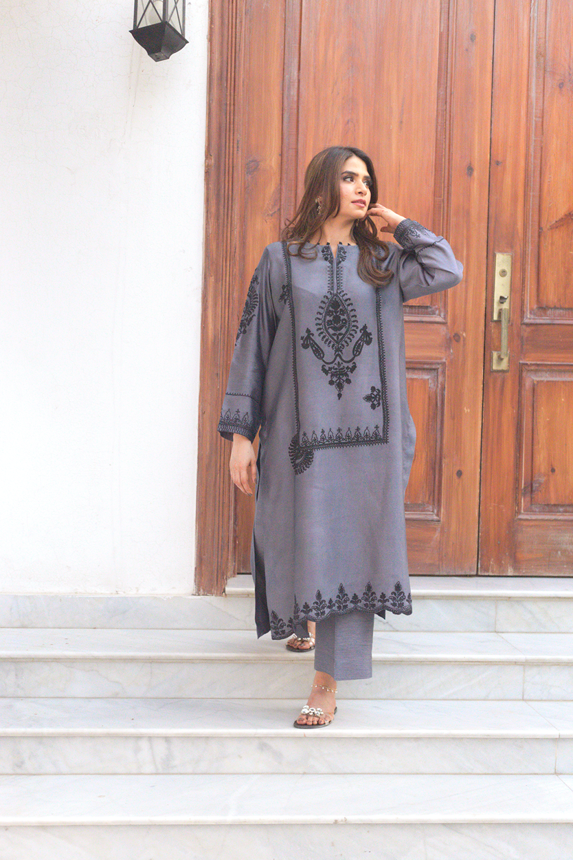 Saher Hamza embroidered semi formal set