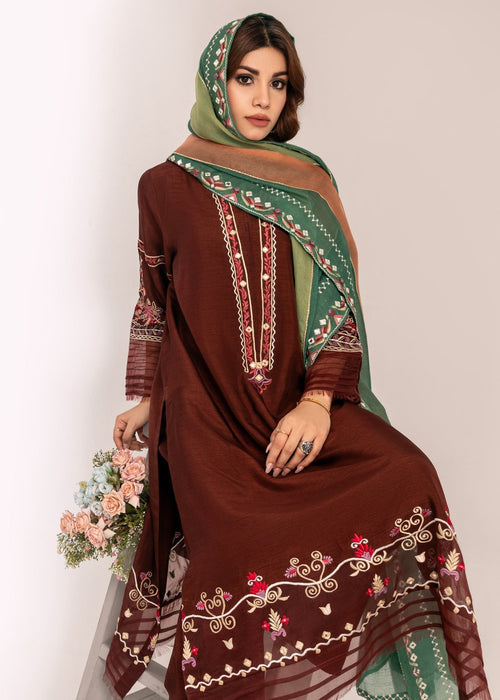 Elegant organza dupatta with embroidery

