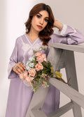 Elegant sleeves of lilac semi formal dress

