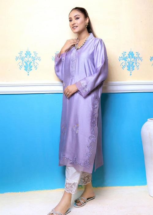 Saher Hamza embroidered semi formals close-up design