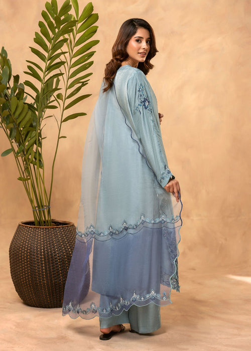 Cutwork detail on sleeves and side seams

