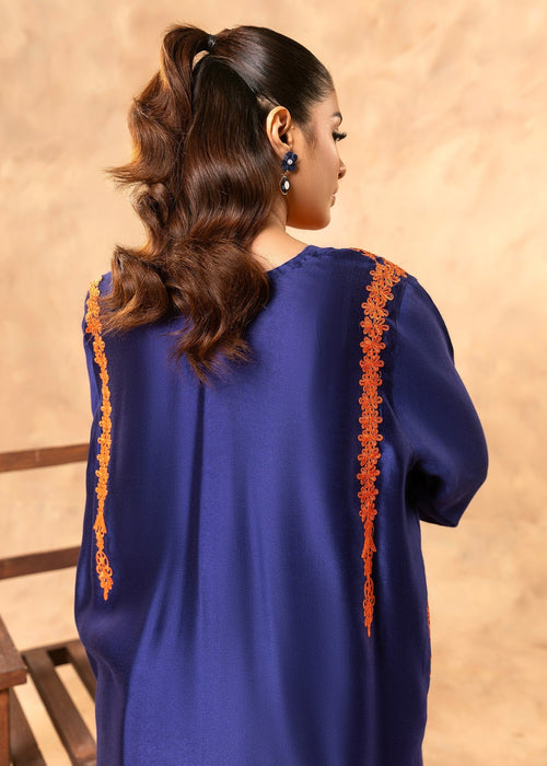Side view of Tabeer semi formal outfit design

