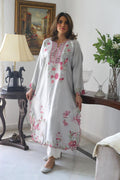 Floral and sheesha detailing on semi formal sleeves